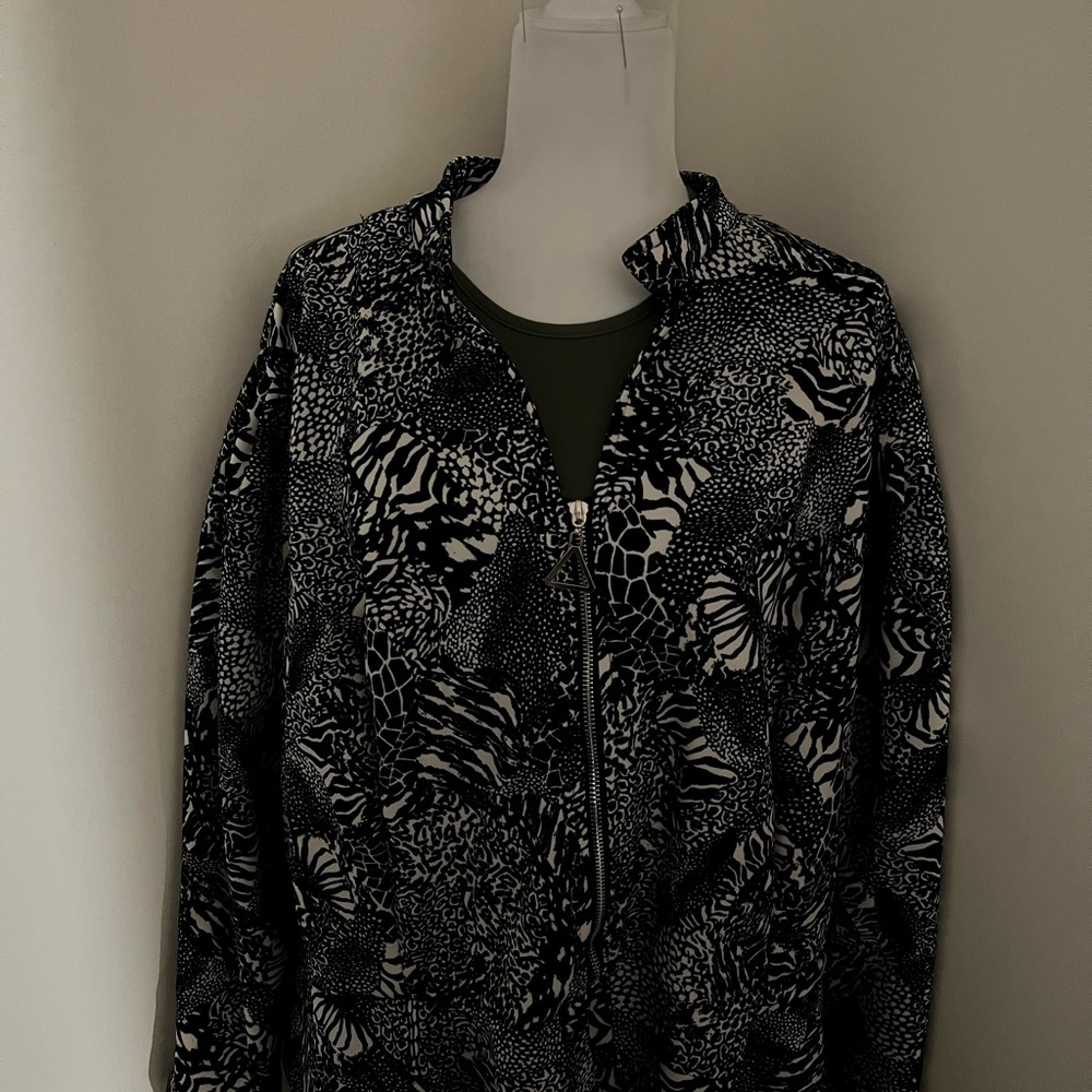 Plus size shirt/jacket